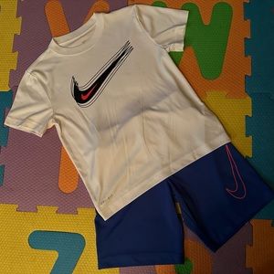 Dri fit Nike outfit.
